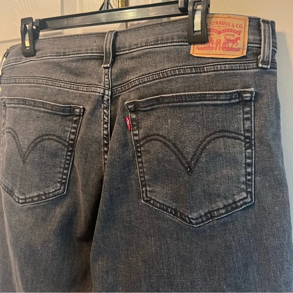 Women’s Levi’s boyfriend jeans size 32 - Picture 6 of 7